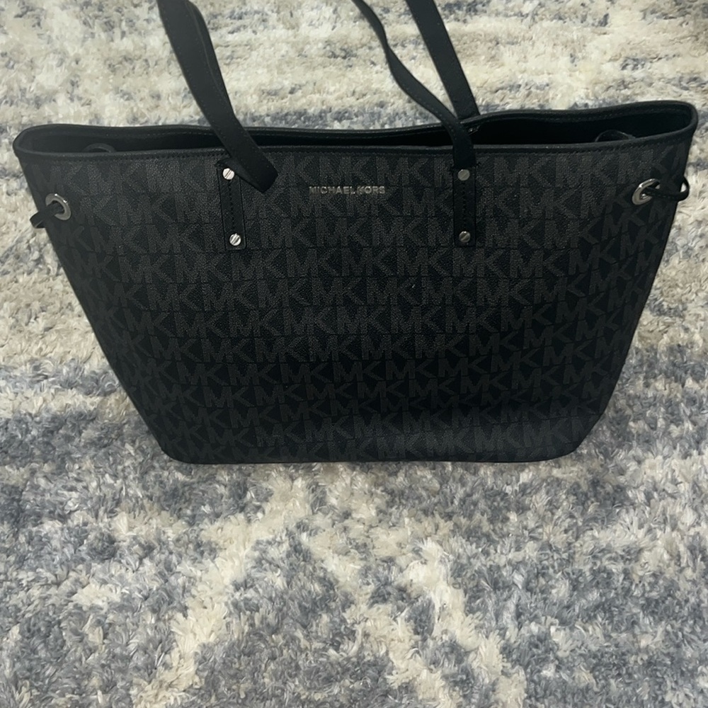 Michael Kors Black Signature Jet Set Travel Tote Bag 💗✨